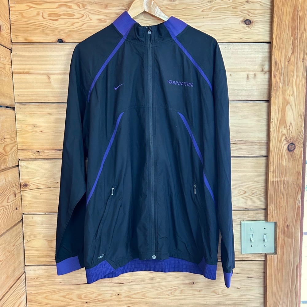 Nike Team Washington Huskies NikeFIT Storm Windbreaker Jacket Black Purple Large